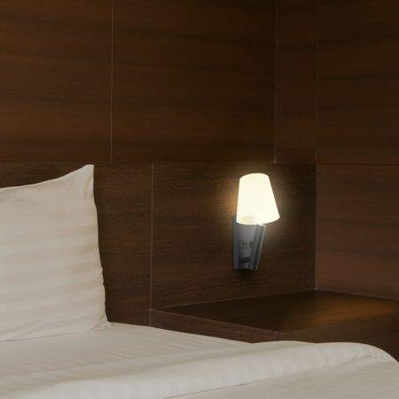 2W LED sieninis šviestuvas, juodos/baltos sp., 3000K, CREE LED chip, su USB/PD jungtimi