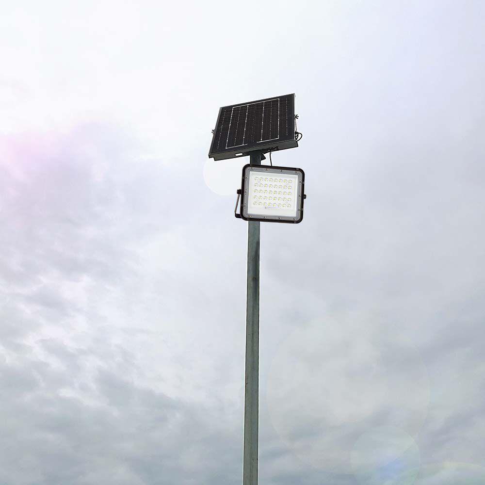 15W LED prožektorius su saulės baterija, juodas, 4000K